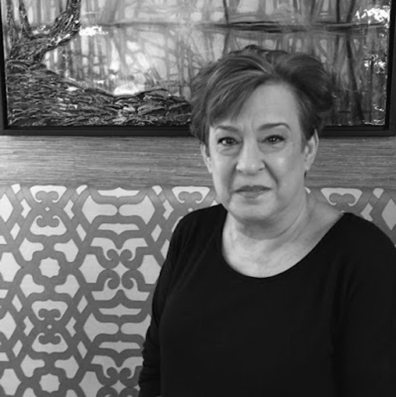 Meet your Posher, Leslie - Picture 1 of 1